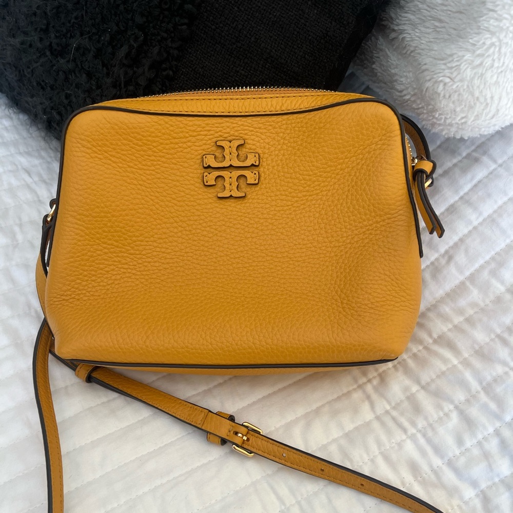 Tory Burch Crossbody!